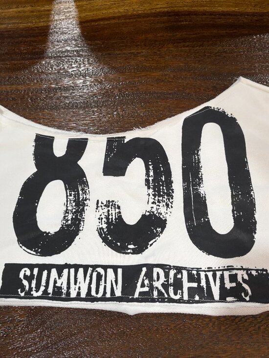 SUMWON Tops - SUMWON Graphic T-Shirt White Streetwear Crop Off Shoulder Tee sz S 850 Archives